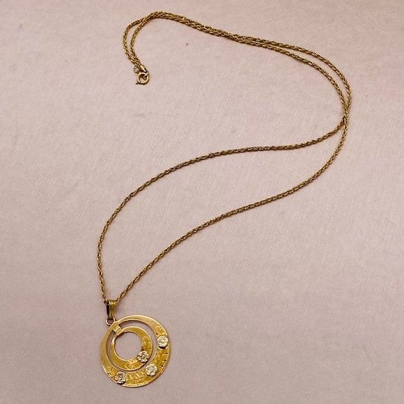 EUC Antique 18k Yellow Gold Medallion Pendant w/ 18k Chain - Picture 11 of 16